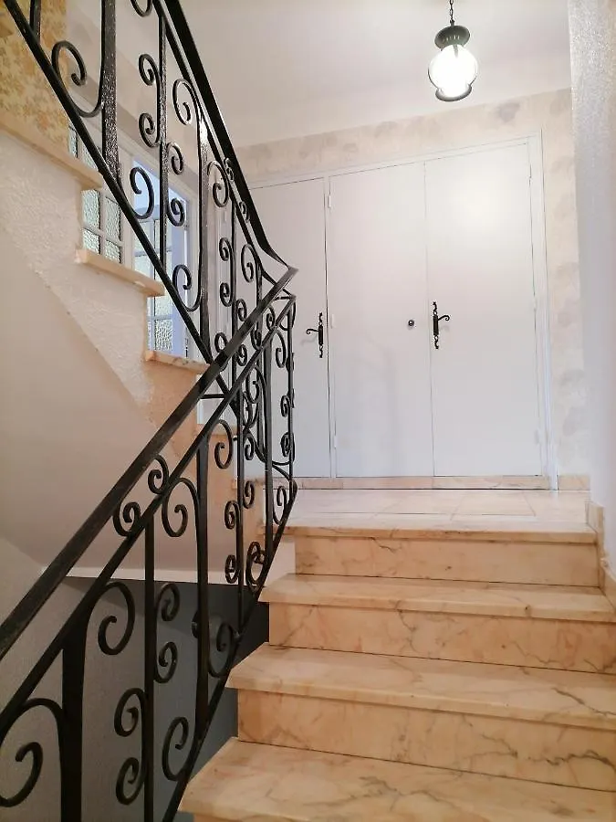 Maison d'hôtes La Maison De Raph Villeneuve-dʼOlmes France