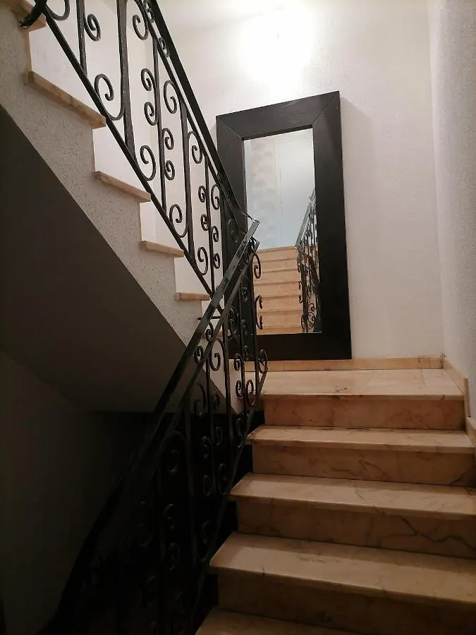 La Maison De Raph Villeneuve-dʼOlmes Maison d'hôtes